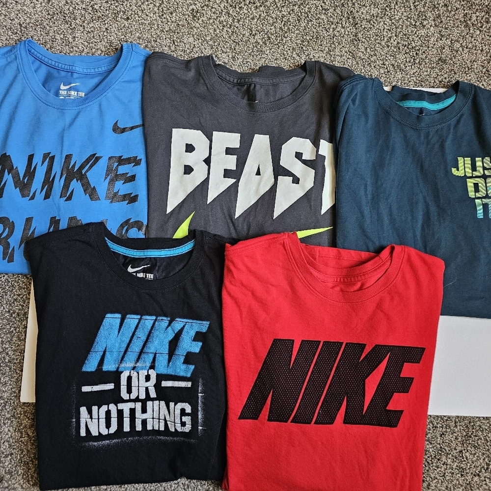 Lot of 5 Nike Dri-FIT large t-shirts